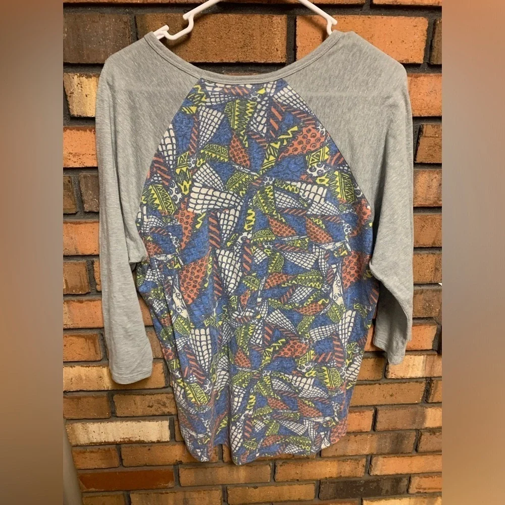 LuLaRoe Randy Top - Picture 2 of 3
